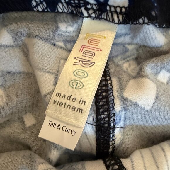 LuLaRoe Leggings • size tall & curvy • Poker Card Pattern • NWOT - Picture 5 of 7